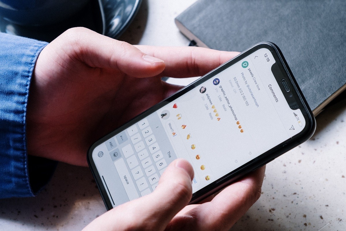 répondre réseaux sociaux